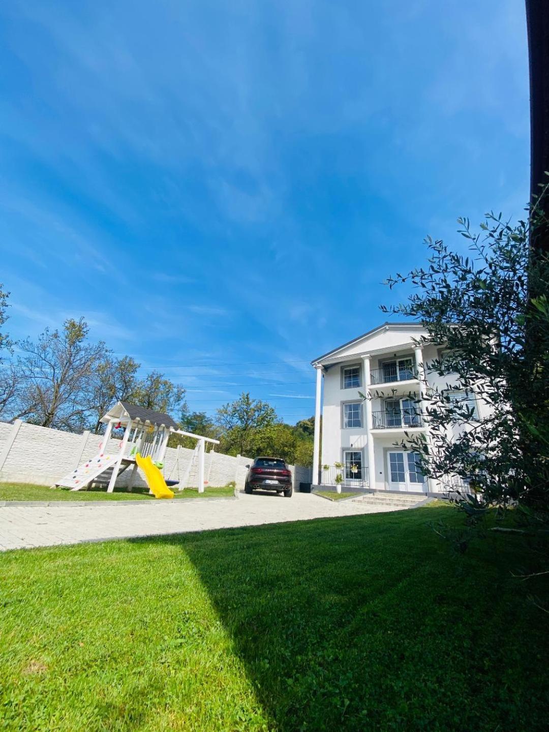Green Hill Villa Calimanesti Exterior foto